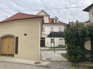 VOJAŠNIŠKA ULICA 12, SI-2000 MARIBOR